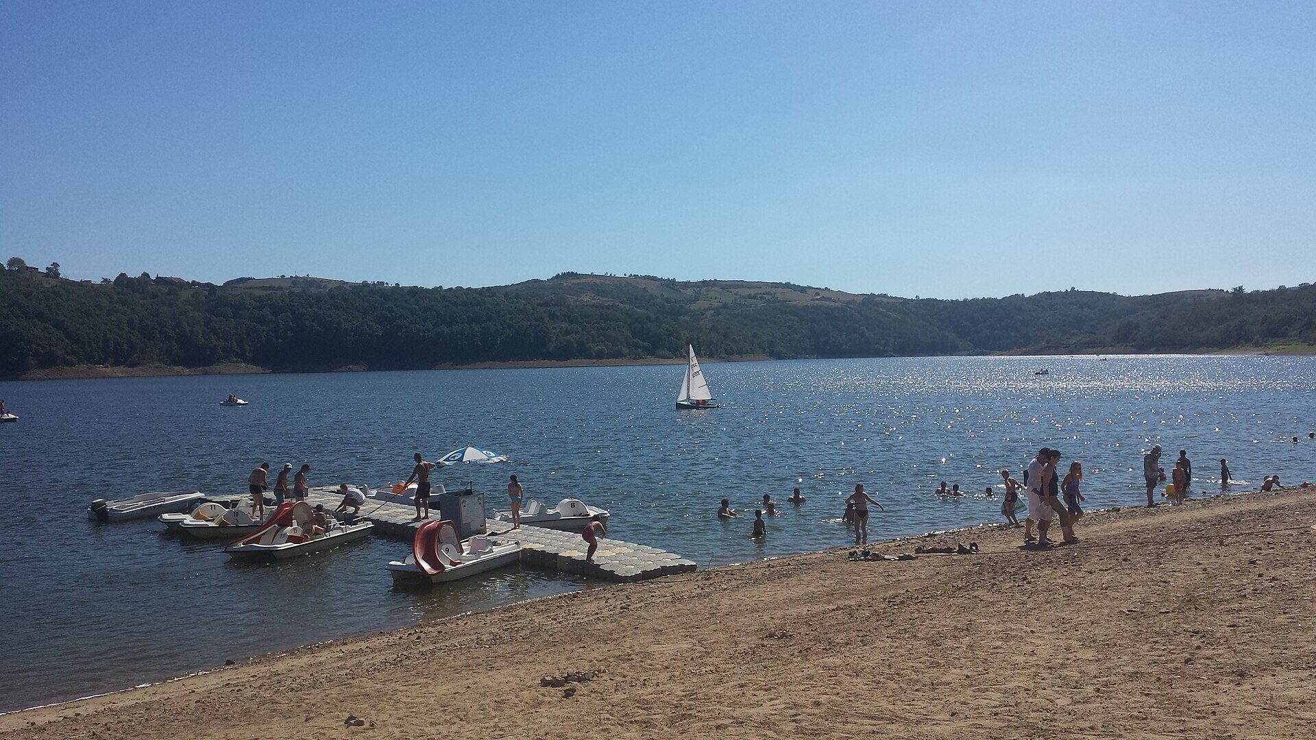 Plage du lac de Villerest