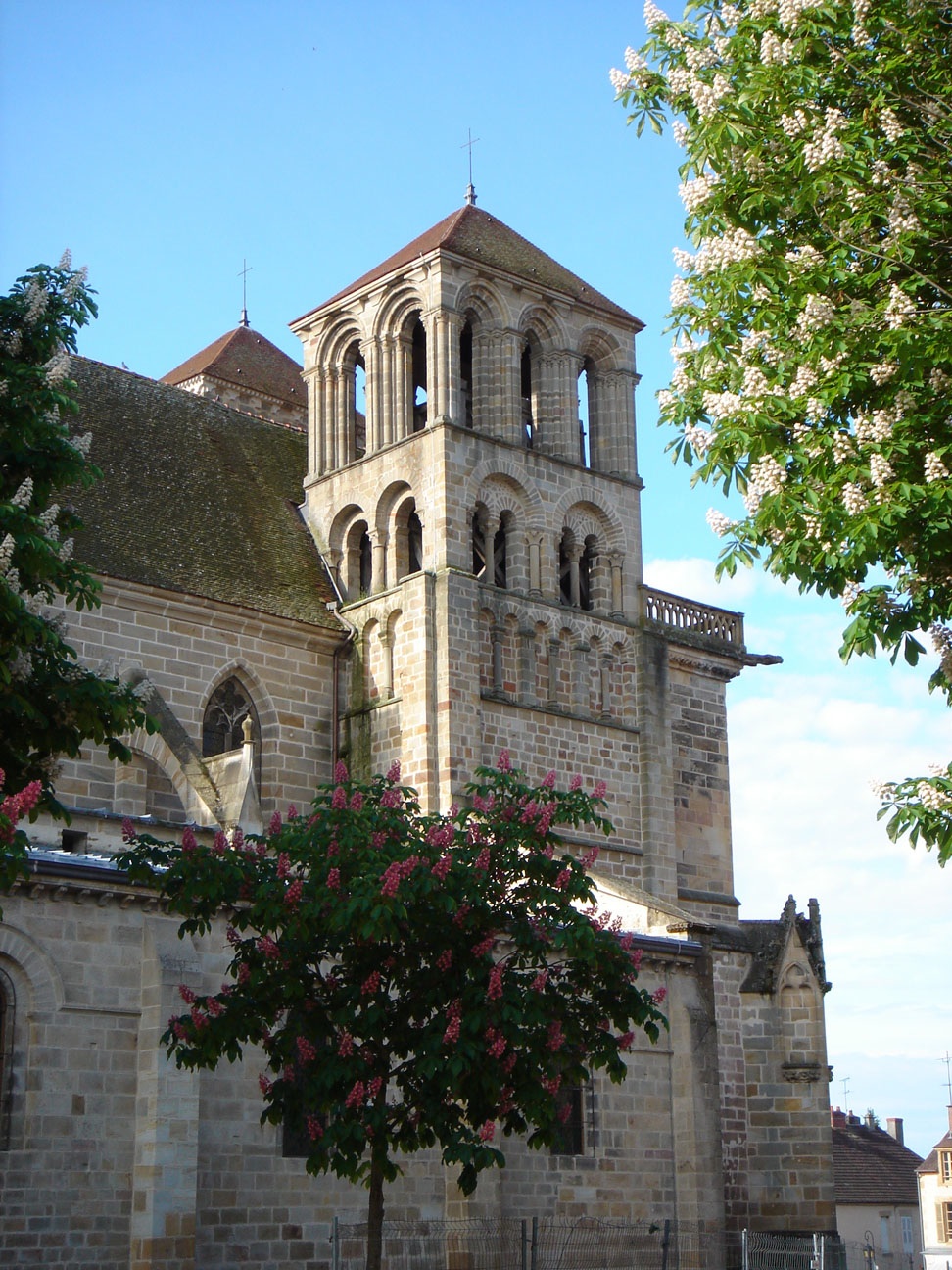 Prieurale Saint-Pierre-et-Saint-Paul