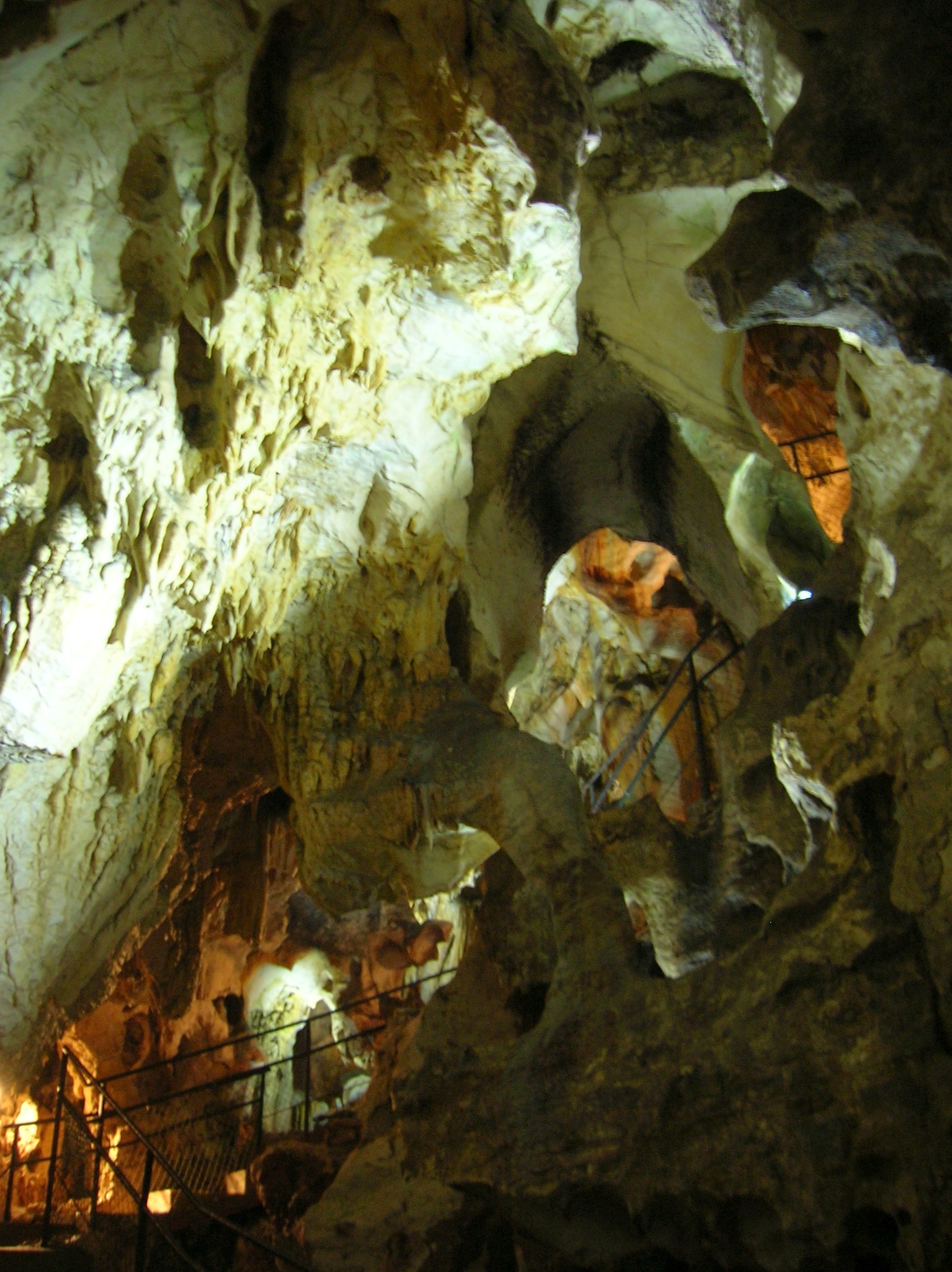 Grotte de Thaïs