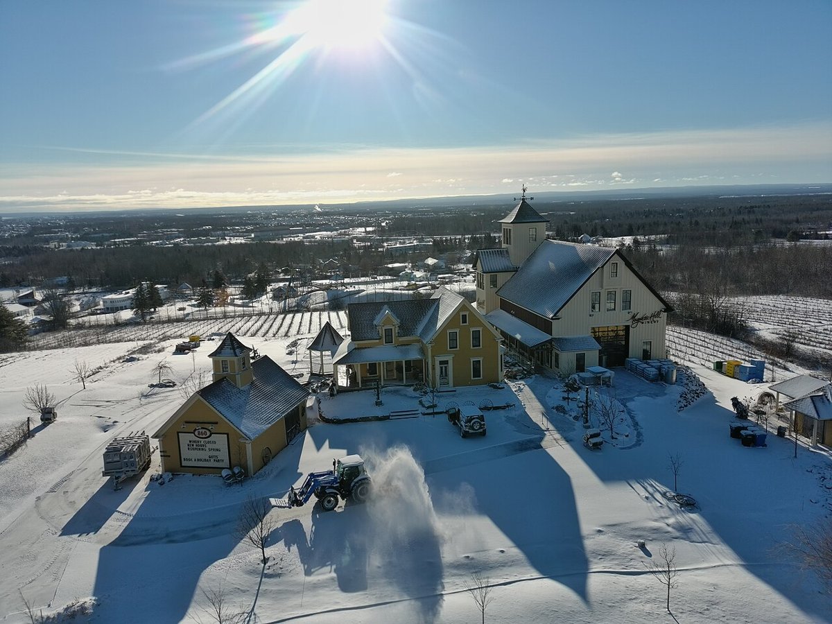 Magnetic Hill Winery