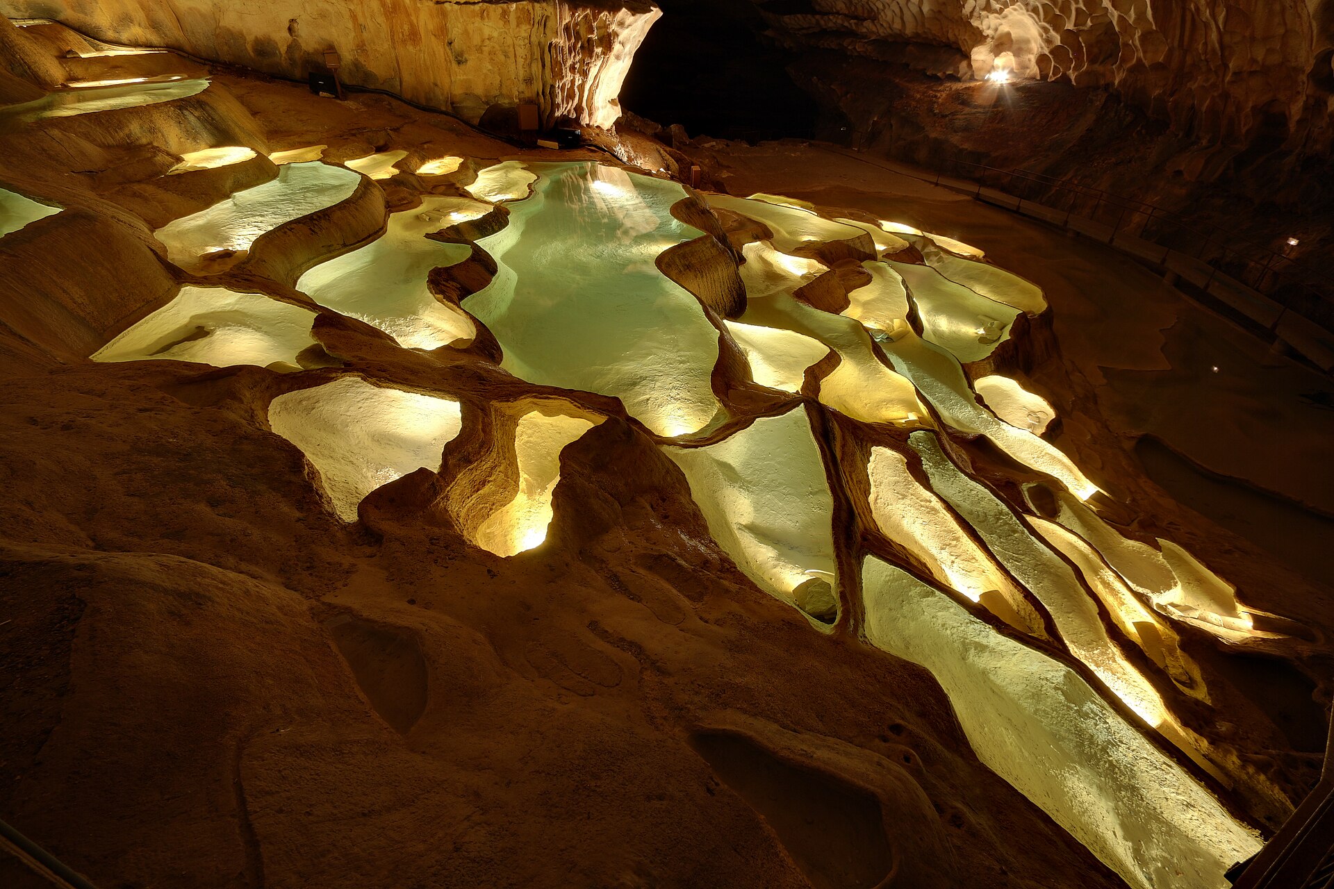Grotte Saint-Marcel