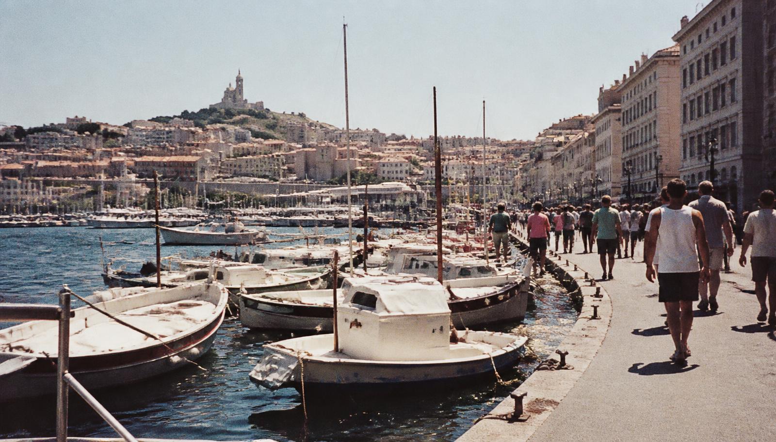 Où rencontrer des gens à Marseille : quartiers et activités
